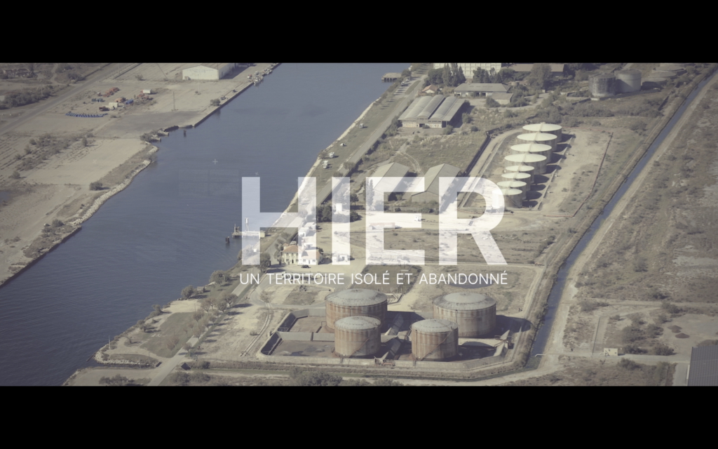 Vue aérienne d'archives de Port-Saint-Louis-du-Rhône utilisée dans le film du Pôle Nautisme Mer avant animation par intelligence artificielle.